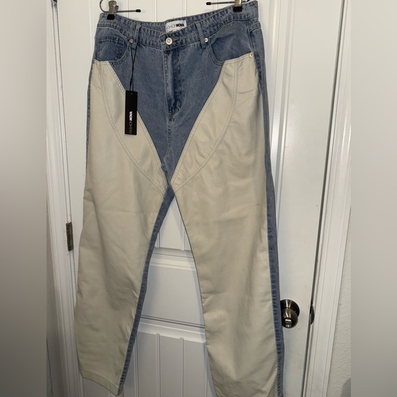 Fashion Nova Two-Tone Straight Leg Jeans Blue Pu Cream - Picture 8 of 9